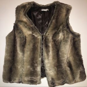 Brown Faux Fur Vest Size XL